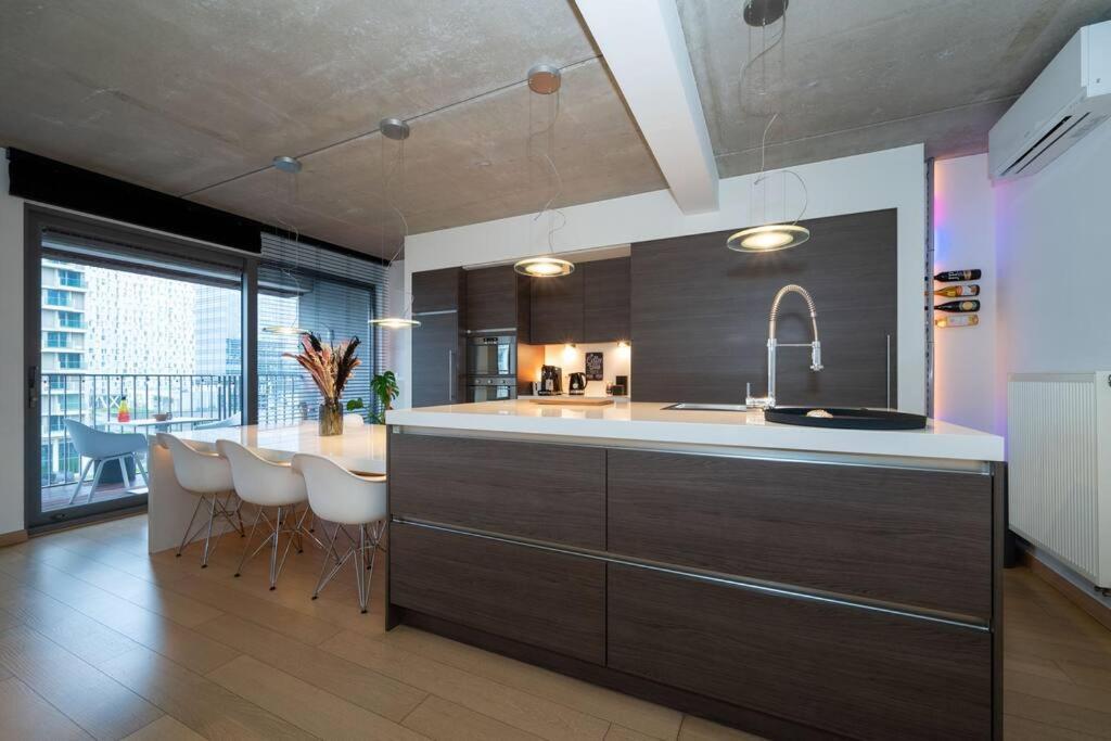 London 993 Loft 402 * Antwerp